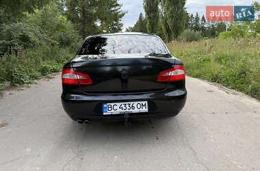 Лифтбек Skoda Superb 2011 в 