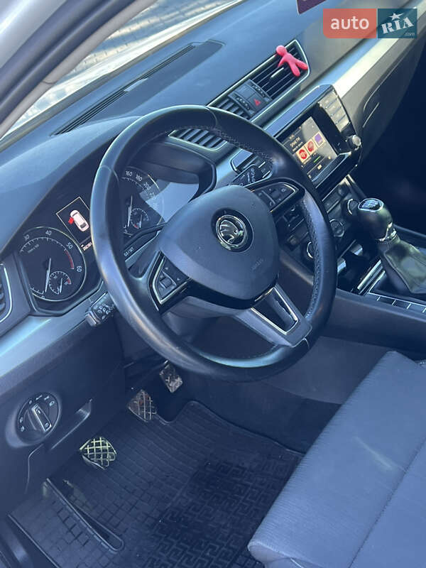 Універсал Skoda Superb 2015 в Зборові фото 16 Універсал Skoda Superb 2015 в Зборові