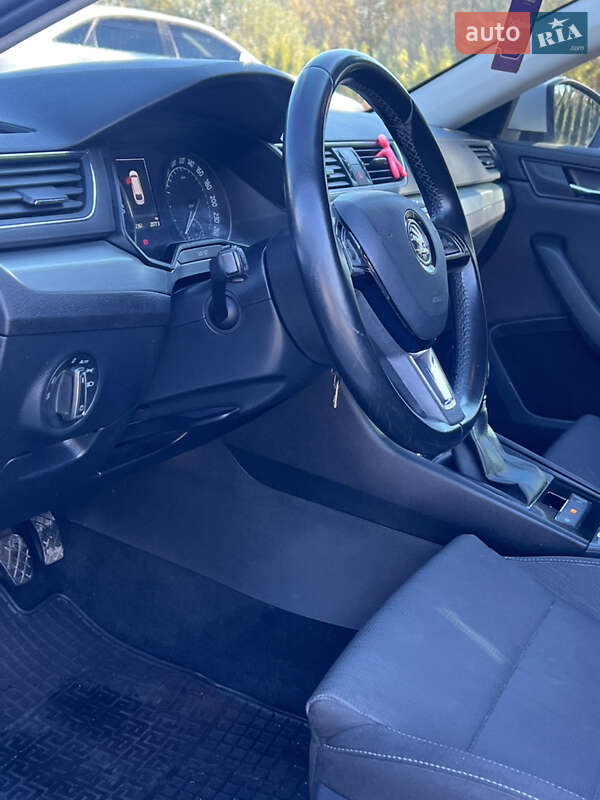 Універсал Skoda Superb 2015 в Зборові фото 21 Універсал Skoda Superb 2015 в Зборові