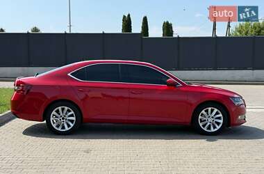 Лифтбек Skoda Superb 2018 в 