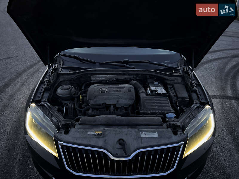 Лифтбек Skoda Superb 2017 в Киеве