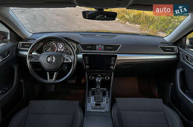 Лифтбек Skoda Superb 2017 в 