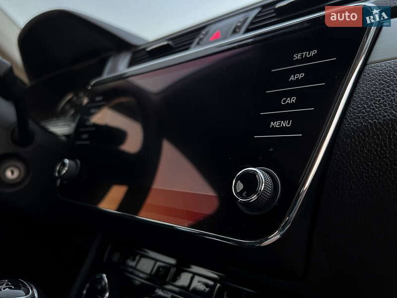 Лифтбек Skoda Superb 2017 в Киеве