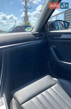 Лифтбек Skoda Superb 2022 в 