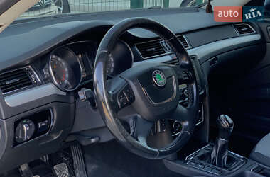 Универсал Skoda Superb 2011 в 