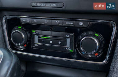Универсал Skoda Superb 2011 в 