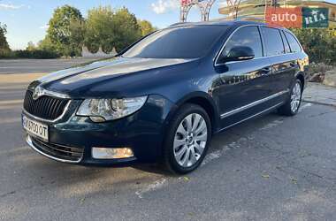 Универсал Skoda Superb 2012 в Киеве