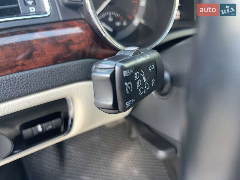 Универсал Skoda Superb 2012 в Киеве