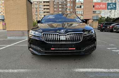 Универсал Skoda Superb 2020 в 