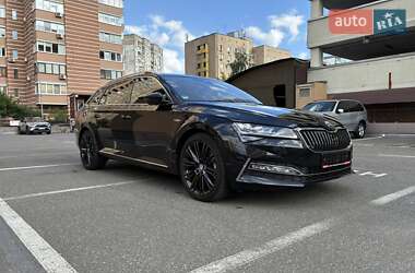 Универсал Skoda Superb 2020 в 