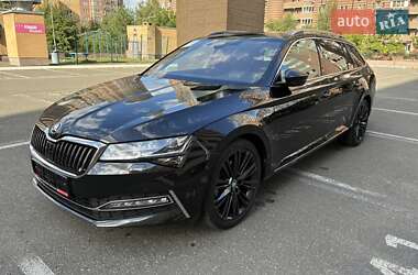 Универсал Skoda Superb 2020 в 