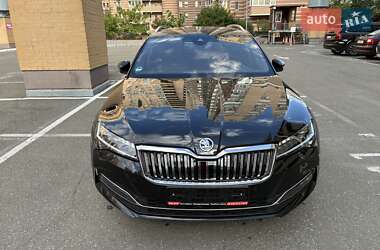 Универсал Skoda Superb 2020 в 