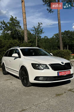 Универсал Skoda Superb 2014 в Шепетовке