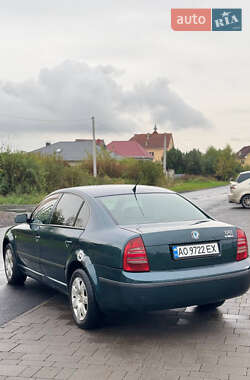 Ліфтбек Skoda Superb 2002 в Ужгороді