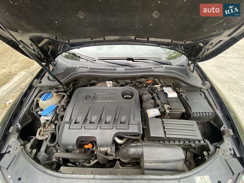 Універсал Skoda Superb 2011 в Дніпрі фото 13 Універсал Skoda Superb 2011 в Дніпрі