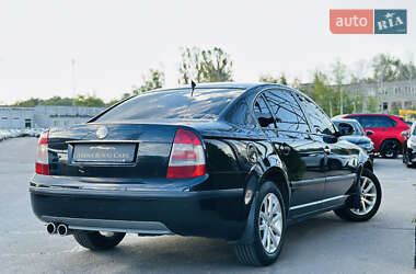 Лифтбек Skoda Superb 2006 в 