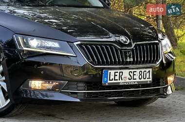 Лифтбек Skoda Superb 2016 в 
