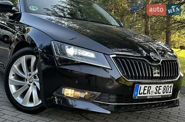 Лифтбек Skoda Superb 2016 в 