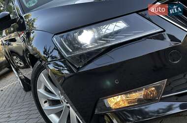 Лифтбек Skoda Superb 2016 в 