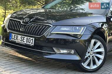 Лифтбек Skoda Superb 2016 в 