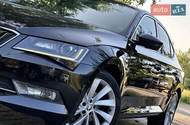 Лифтбек Skoda Superb 2016 в 