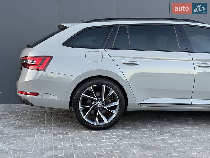 Универсал Skoda Superb 2019 в Луцке