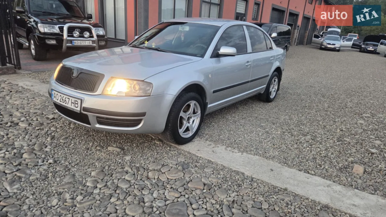 2011 Volkswagen Touareg - мініатюра 28