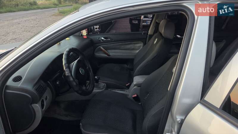 Лифтбек Skoda Superb 2005 в Тячеве
