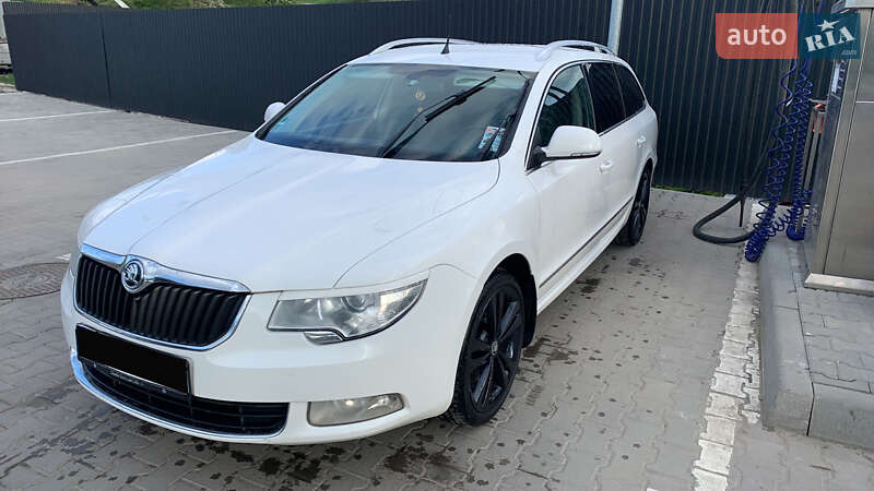 Универсал Skoda Superb 2011 в Жовкве фото 10 Универсал Skoda Superb 2011 в Жовкве