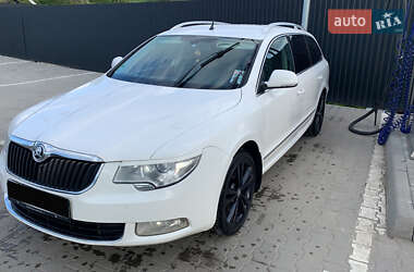 Универсал Skoda Superb 2011 в 