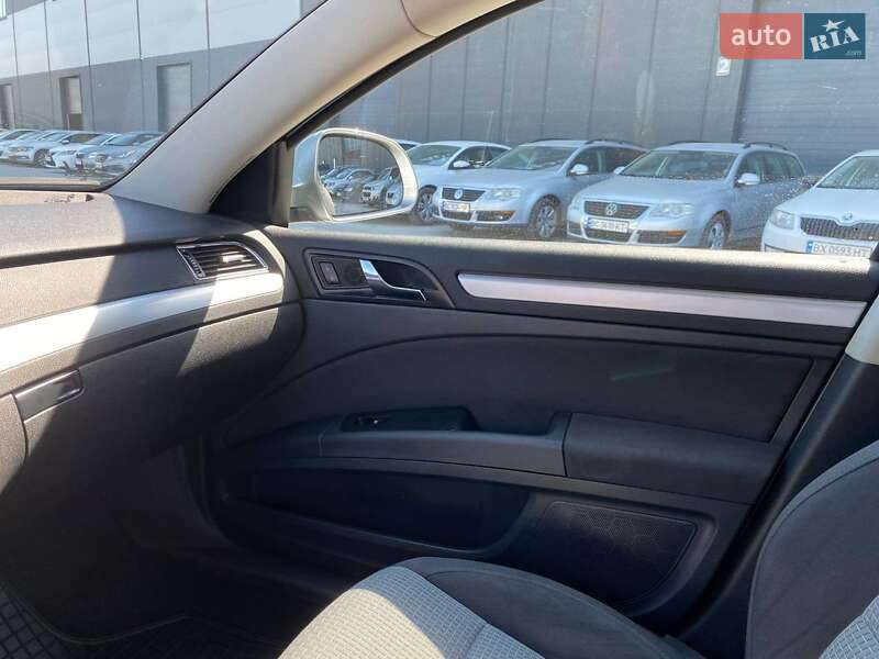 Универсал Skoda Superb 2012 в Львове