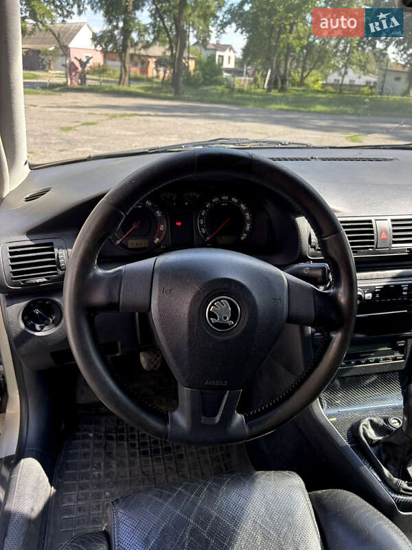 Ліфтбек Skoda Superb 2006 в Гадячі