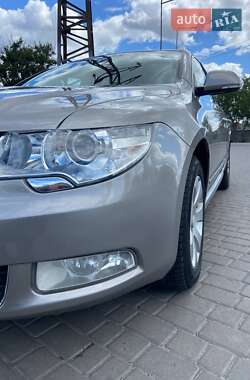 Универсал Skoda Superb 2010 в 