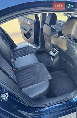 Лифтбек Skoda Superb 2022 в 