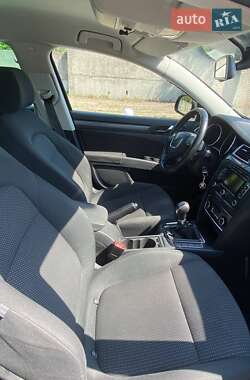Универсал Skoda Superb 2011 в 