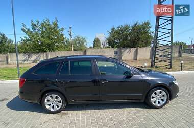 Универсал Skoda Superb 2011 в 