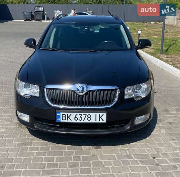 Универсал Skoda Superb 2011 в 