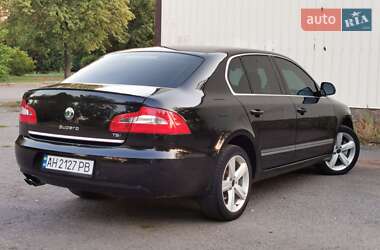 Лифтбек Skoda Superb 2012 в 