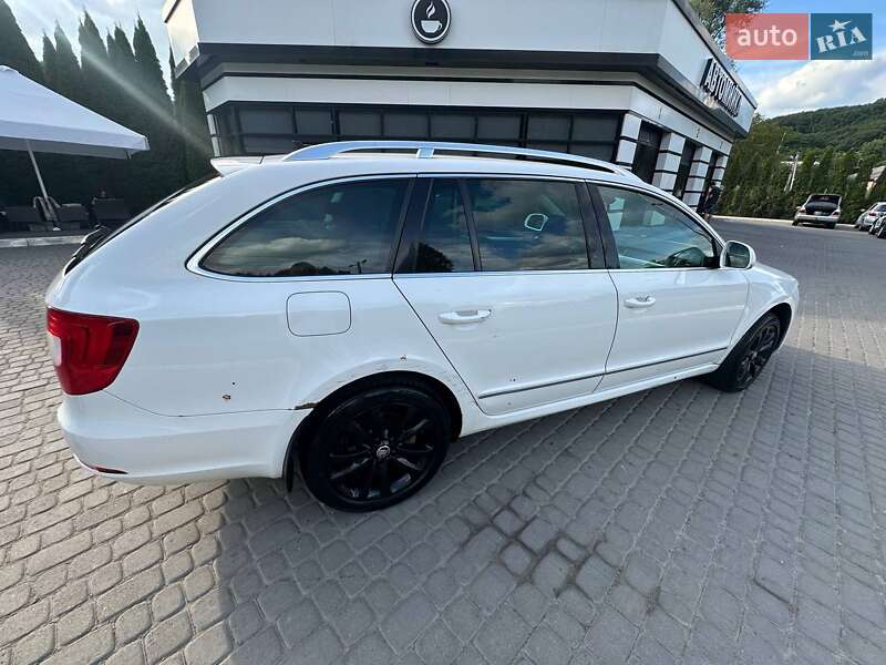 Skoda Superb 2012