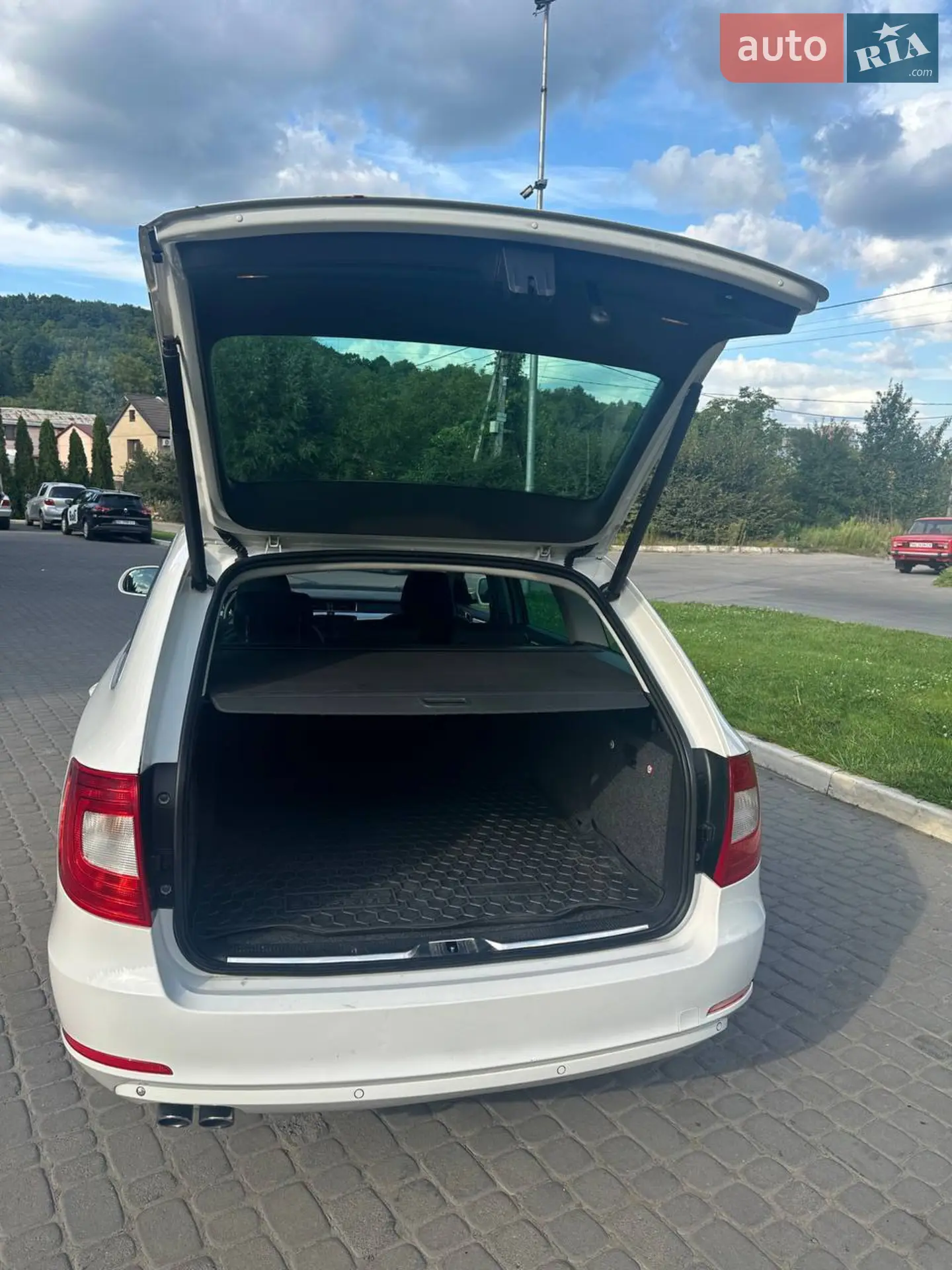 2012 Skoda Superb - мініатюра 13