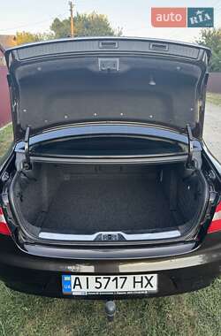 Лифтбек Skoda Superb 2012 в 