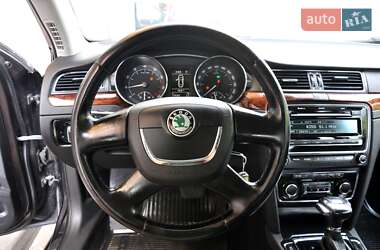 Лифтбек Skoda Superb 2011 в 