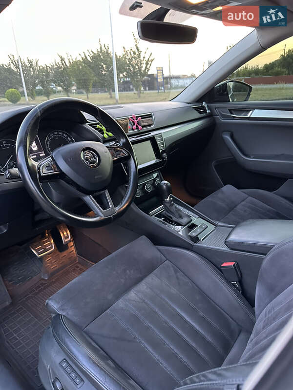 Лифтбек Skoda Superb 2016 в Мукачево