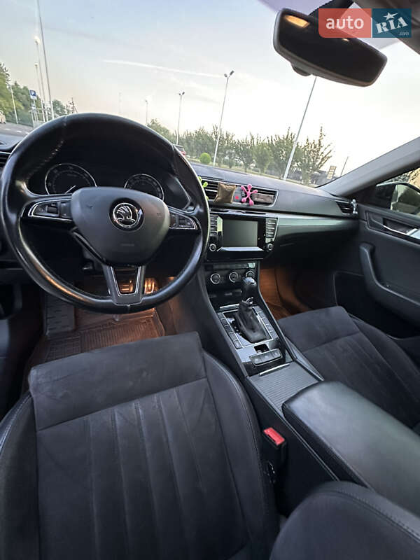 Лифтбек Skoda Superb 2016 в Мукачево