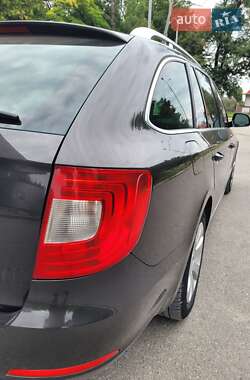 Универсал Skoda Superb 2011 в 