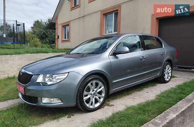 Лифтбек Skoda Superb 2010 в Ровно