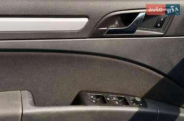 Універсал Skoda Superb 2013 в 