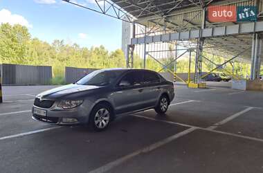 Лифтбек Skoda Superb 2012 в 