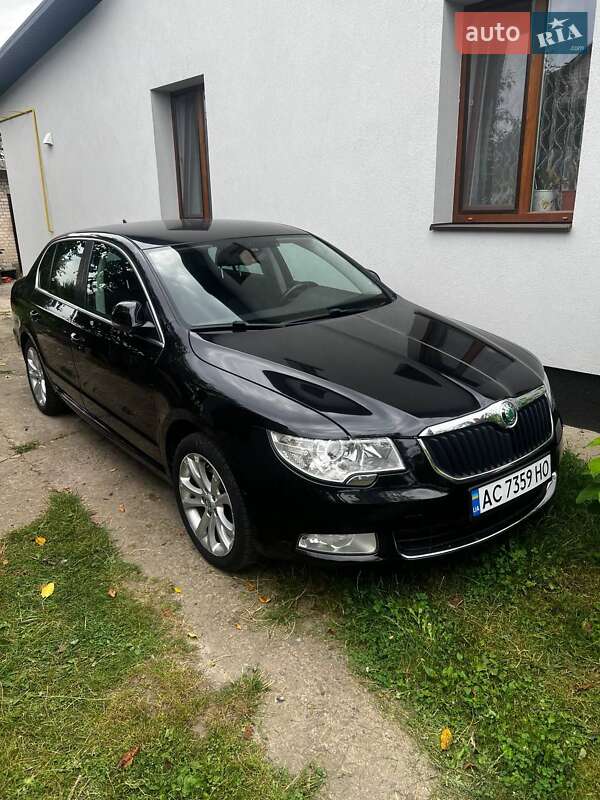 Skoda Superb 2012