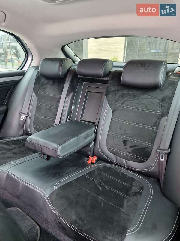 Универсал Skoda Superb 2014 в Ужгороде